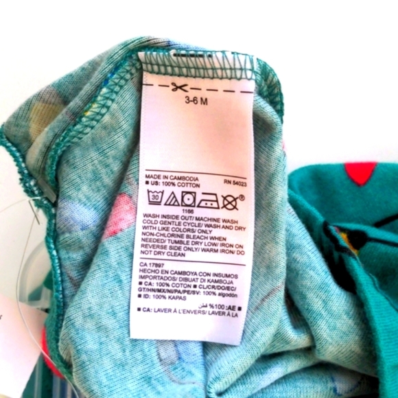 Old Navy 3-6M Christmas Onesie Set - Picture 7 of 8